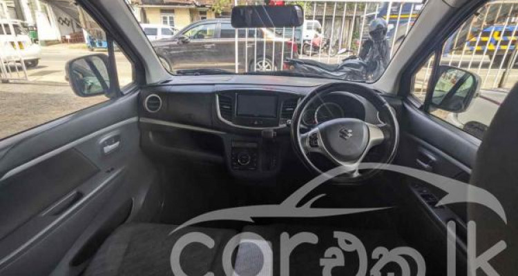 SUZUKI WAGON R 2016