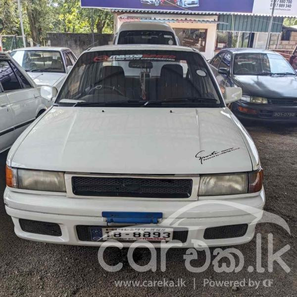 MAZDA FAMILIA 1992