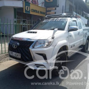 TOYOTA HILUX 2011