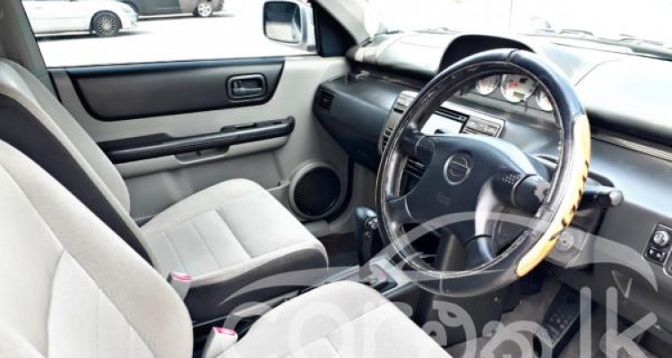 NISSAN X TRAIL 2000