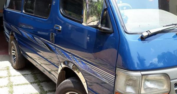 TOYOTA HIACE 1995
