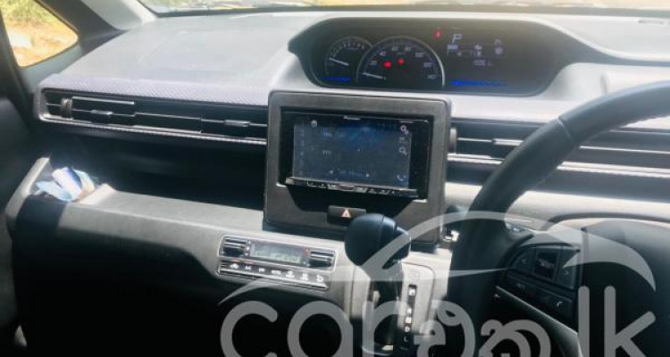 SUZUKI WAGON R 2018