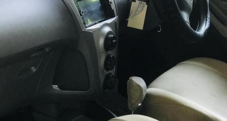 TOYOTA VITZ 2008