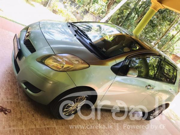 TOYOTA VITZ 2008