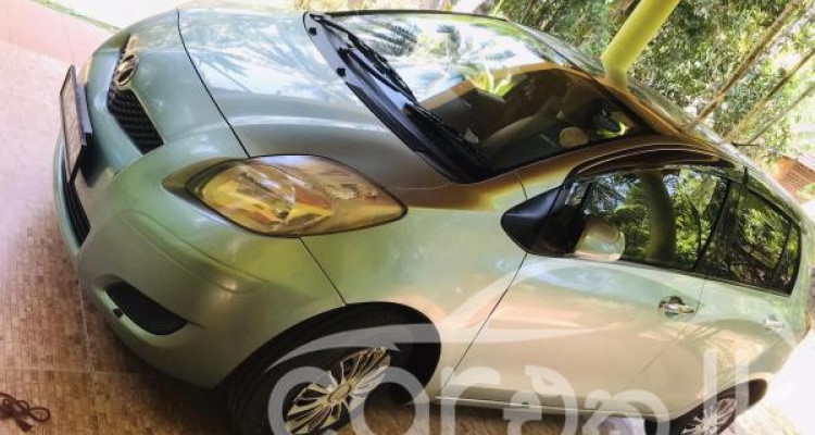 TOYOTA VITZ 2008