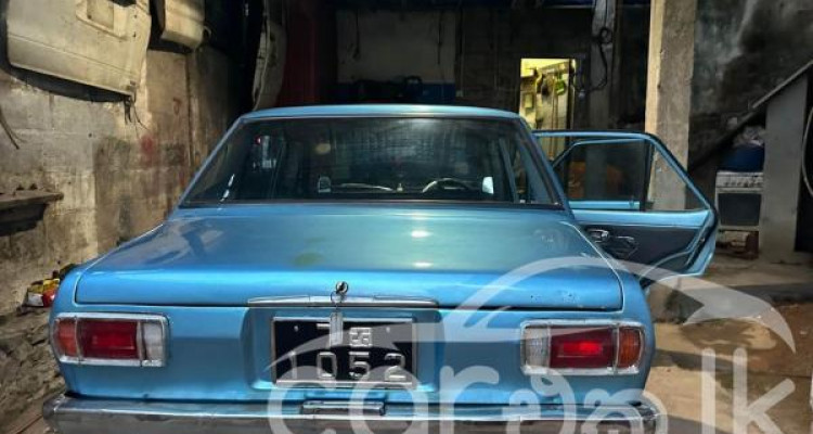 NISSAN SUNNY B110 1970
