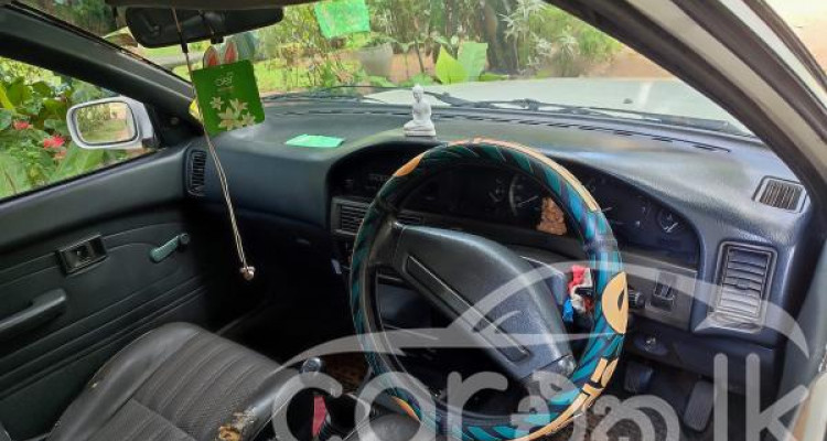 TOYOTA COROLLA 1990