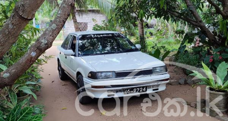 TOYOTA COROLLA 1990