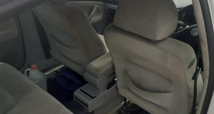 VOLKSWAGEN PASSAT 2000