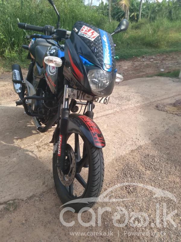 BAJAJ PULSAR 180 2010