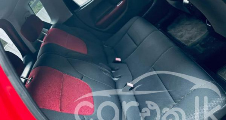 CHEVROLET CRUZE 2004