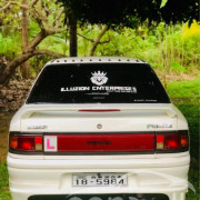 MAZDA FAMILIA 323 1990