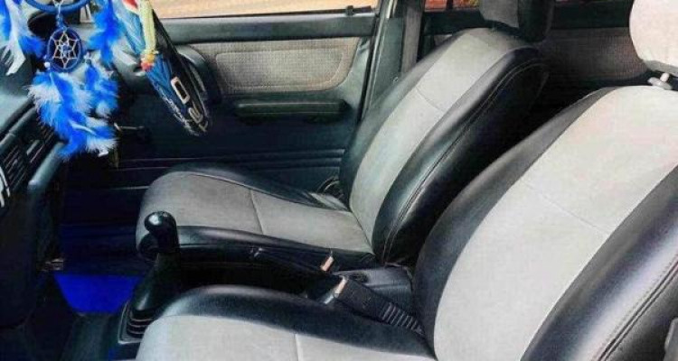 MAZDA FAMILIA 323 1990