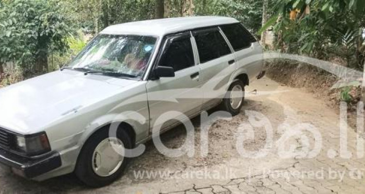 TOYOTA COROLLA DX WAGON KE72 1983