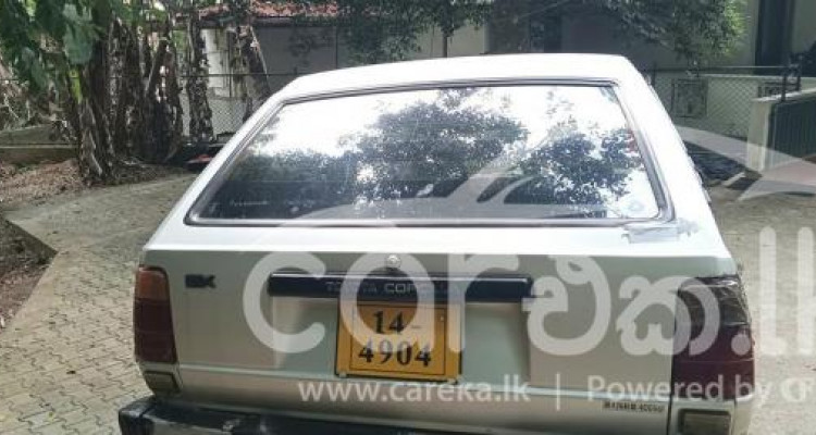 TOYOTA COROLLA DX WAGON KE72 1983