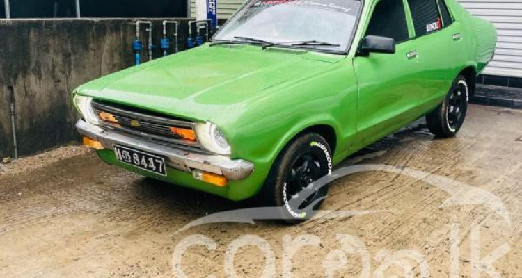 NISSAN SUNNY B211 1976