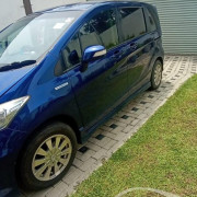HONDA FREED 2013