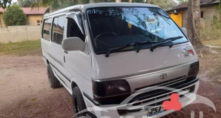 TOYOTA HIACE LH113 1995