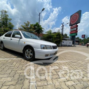 NISSAN BLUEBIRD 1998