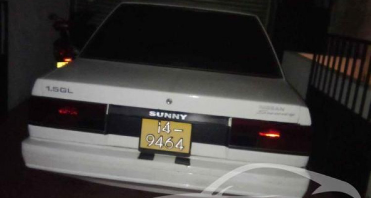 NISSAN SUNNY 1987