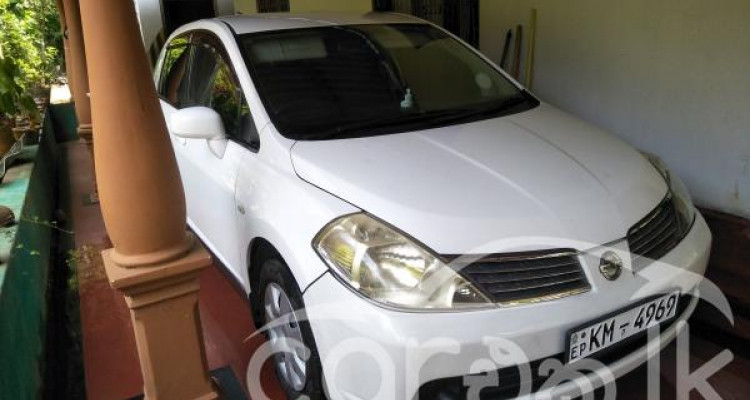 NISSAN TIIDA 2007