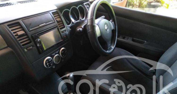 NISSAN TIIDA 2007