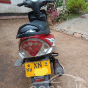 TVS SCOOTY STREAK 2011