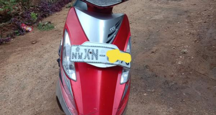 TVS SCOOTY STREAK 2011