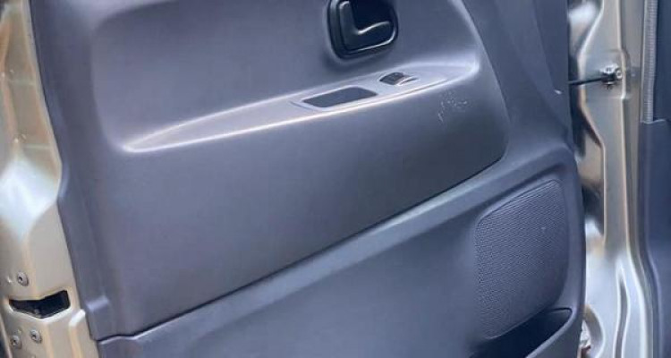 TOYOTA NOAH CR42 2004