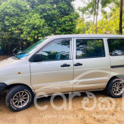 TOYOTA NOAH CR42 2004