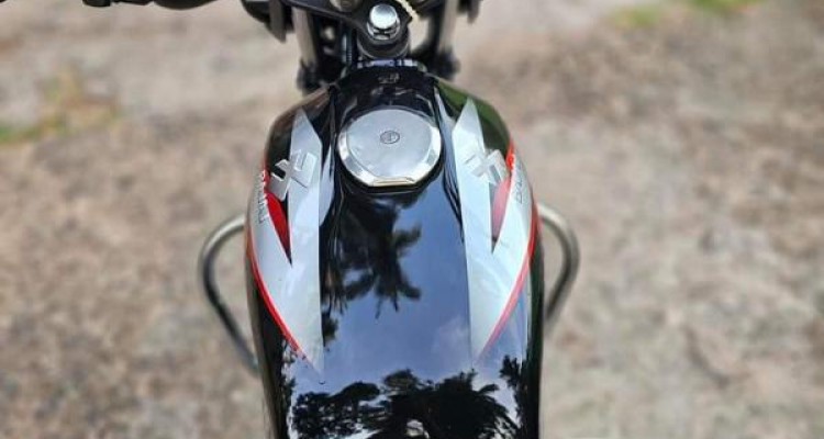 BAJAJ CT100 2014