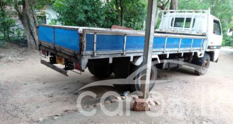 ISUZU ELF 1979