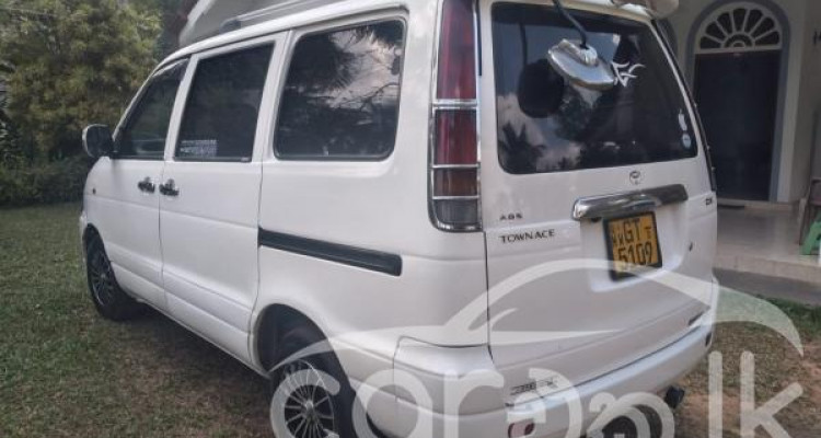 TOYOTA TOWNACE 1999