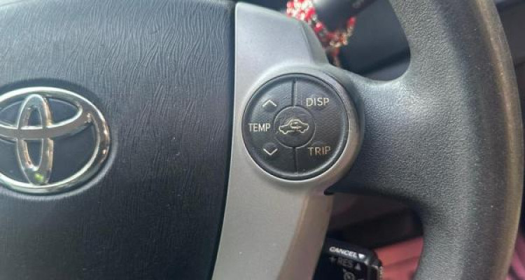 TOYOTA PRIUS 2013