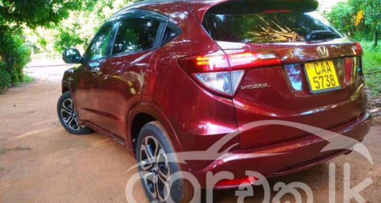 HONDA VEZEL 2014
