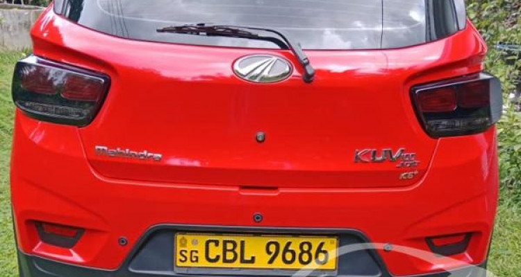 MAHINDRA KUV100 2021
