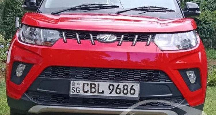MAHINDRA KUV100 2021