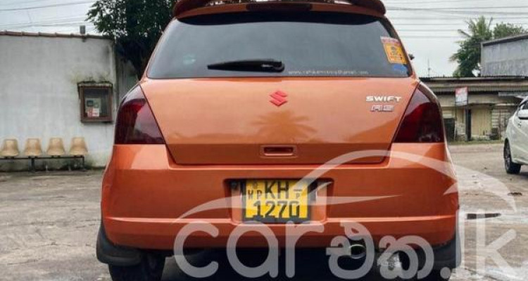 SUZUKI SWIFT 2004