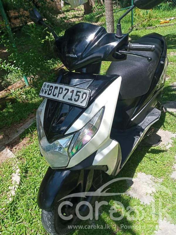 HONDA DIO 2015