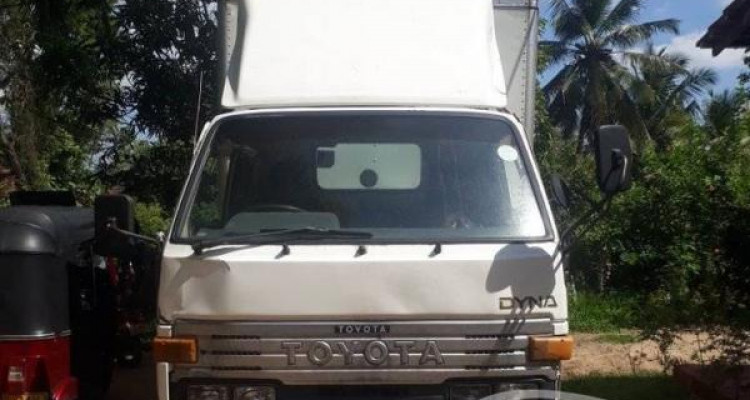 TOYOTA DYNA 1992