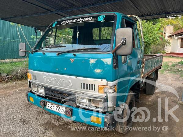 TOYOTA DYNA 1992