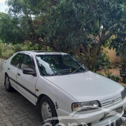 NISSAN PRIMERA 1995