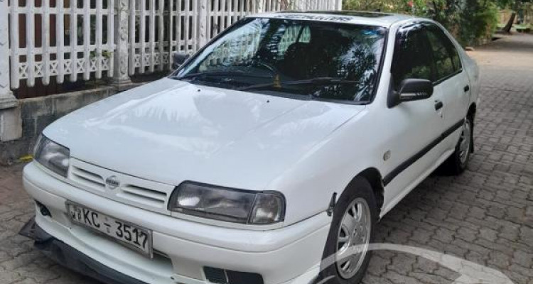 NISSAN PRIMERA 1995