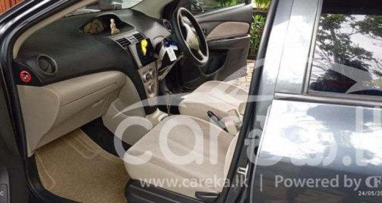 TOYOTA YARIS 2007