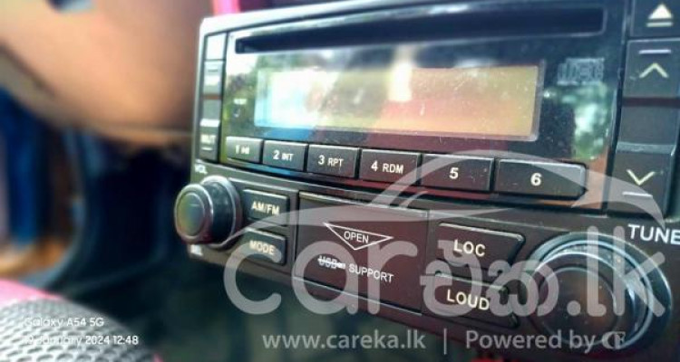 MAZDA FAMILIA 323 1990