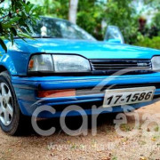 MAZDA FAMILIA 323 1990