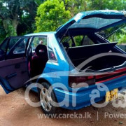 MAZDA FAMILIA 323 1990