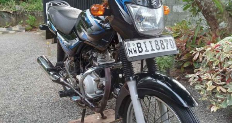 BAJAJ CT100 2019