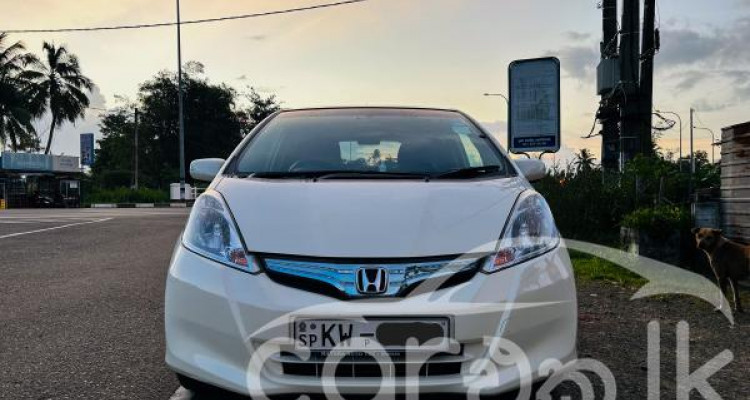 HONDA FIT GP1 2012
