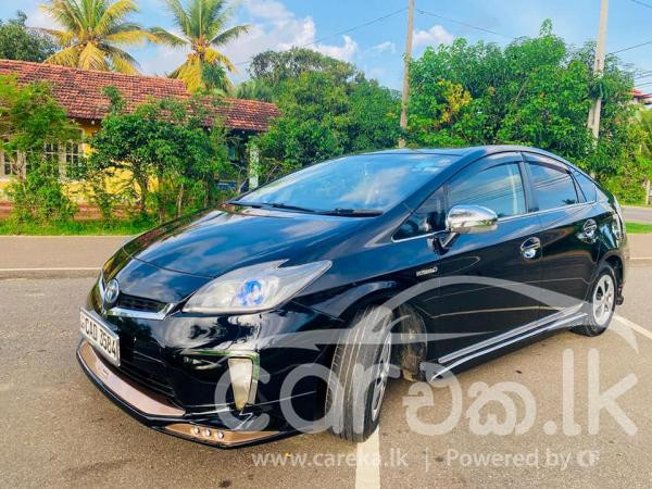 TOYOTA PRIUS 2013